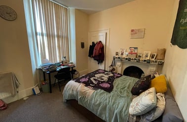 17 Woodland Terrace,, Greenbank, Plymouth - Image 3